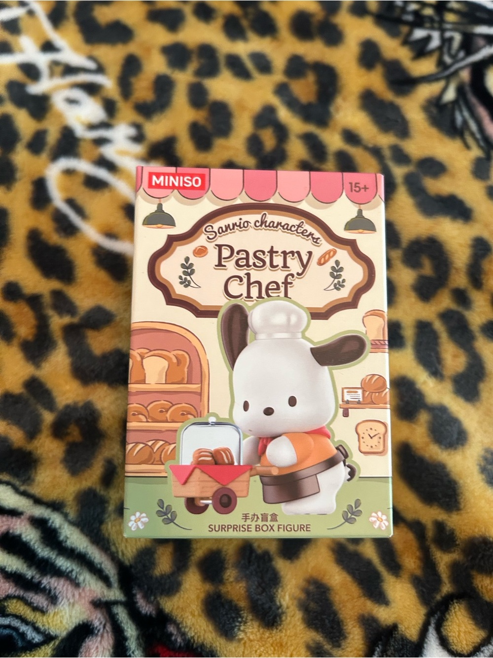 Sanrio Pastry Chef Surprise Box Figure - White & Brown